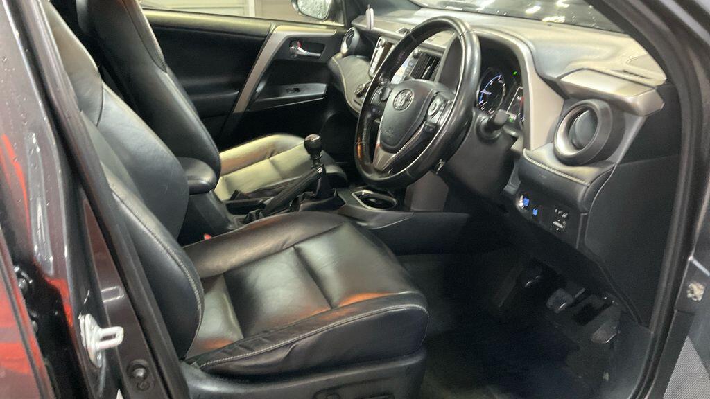 Used Toyota RAV4 for sale - 77537574: Photo 2