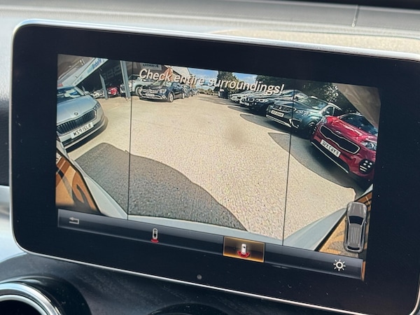 Used Mercedes-Benz GLC 2018 for sale - 76259284: Photo 13