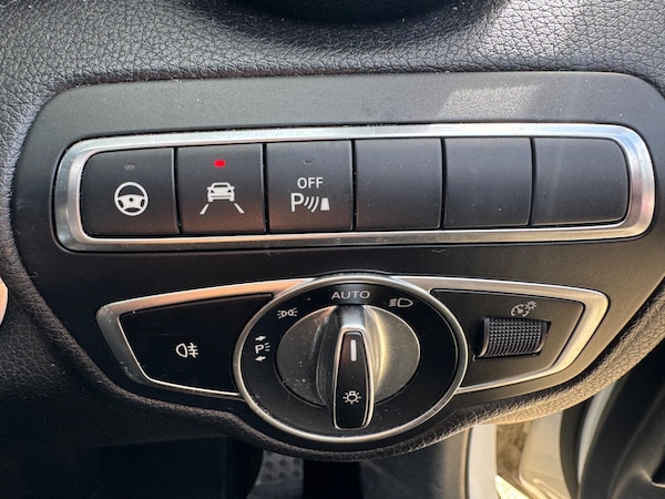 Used Mercedes-Benz GLC 2018 for sale - 76259284: Photo 46