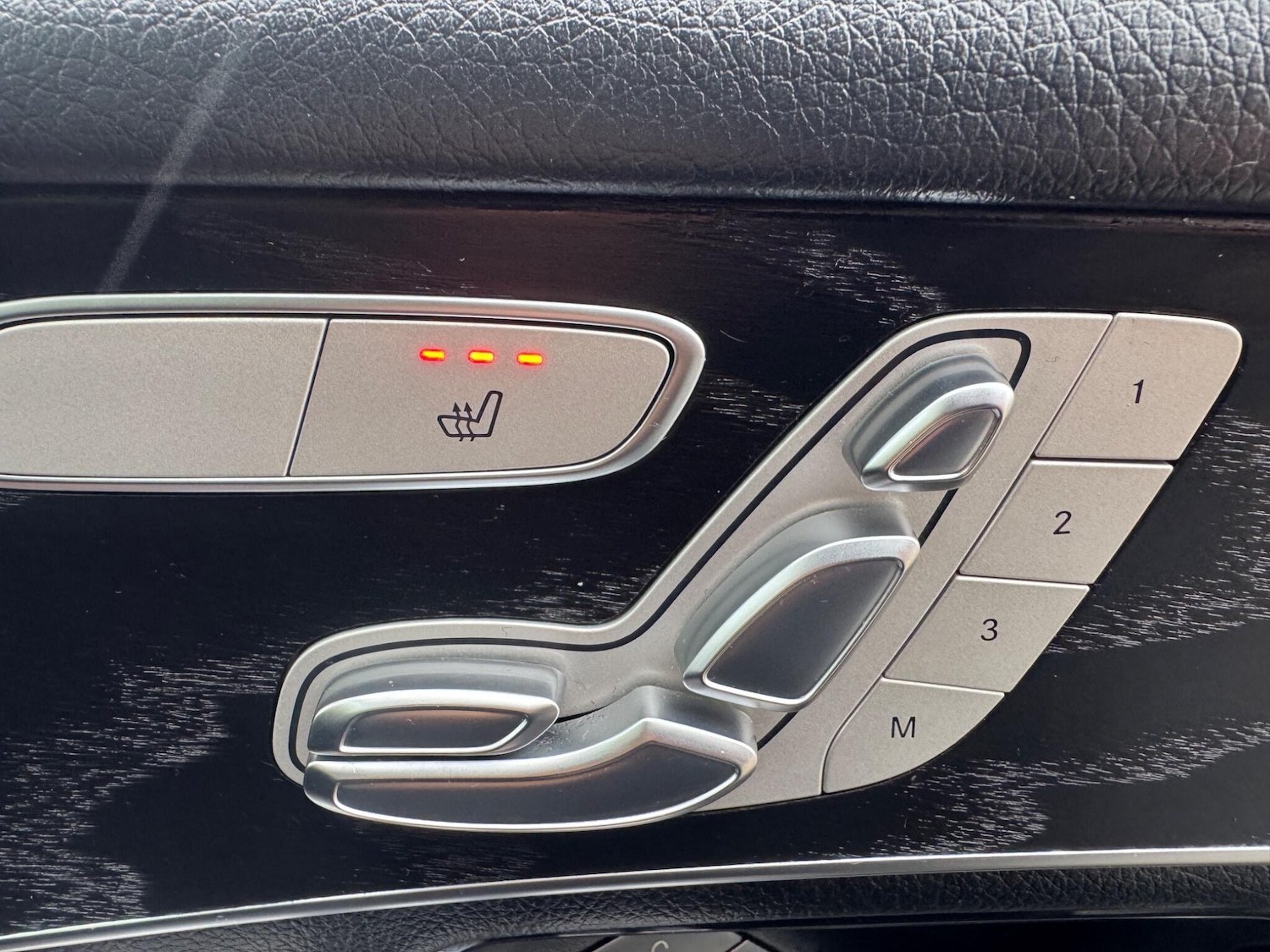 Used Mercedes-Benz GLC 2018 for sale - 76259284: Photo 63