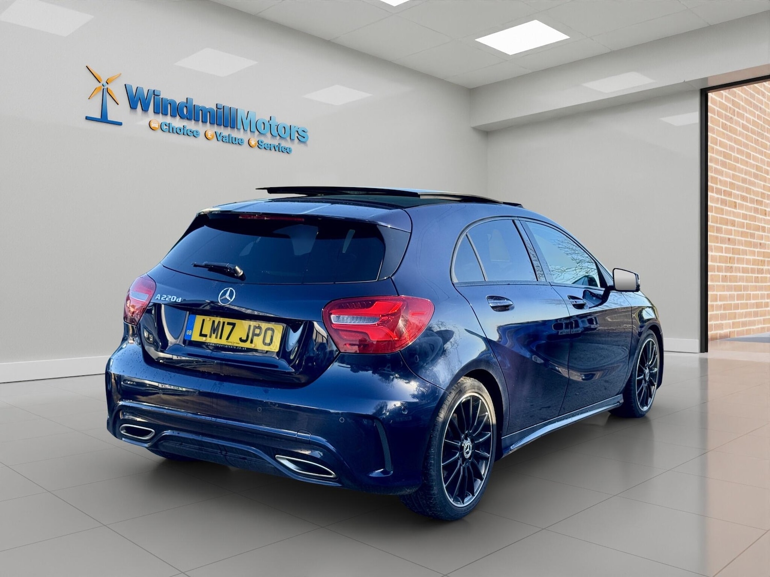 Used Mercedes-Benz A-Class 2017 for sale - 76743163: Photo 10