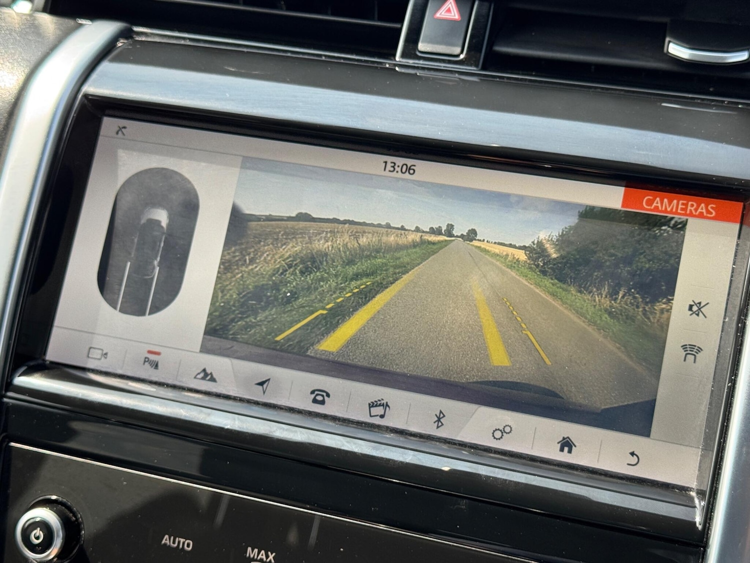 Used Land Rover Discovery Sport 2019 for sale - 76657662: Photo 16