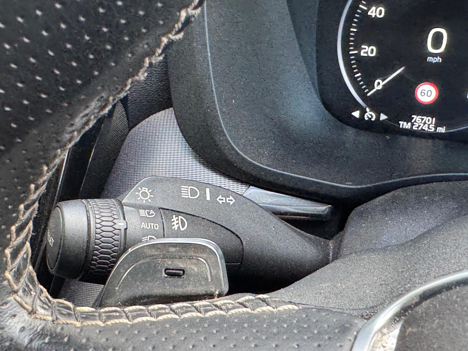 Used Volvo XC60 2018 for sale - 77633370: Photo 25