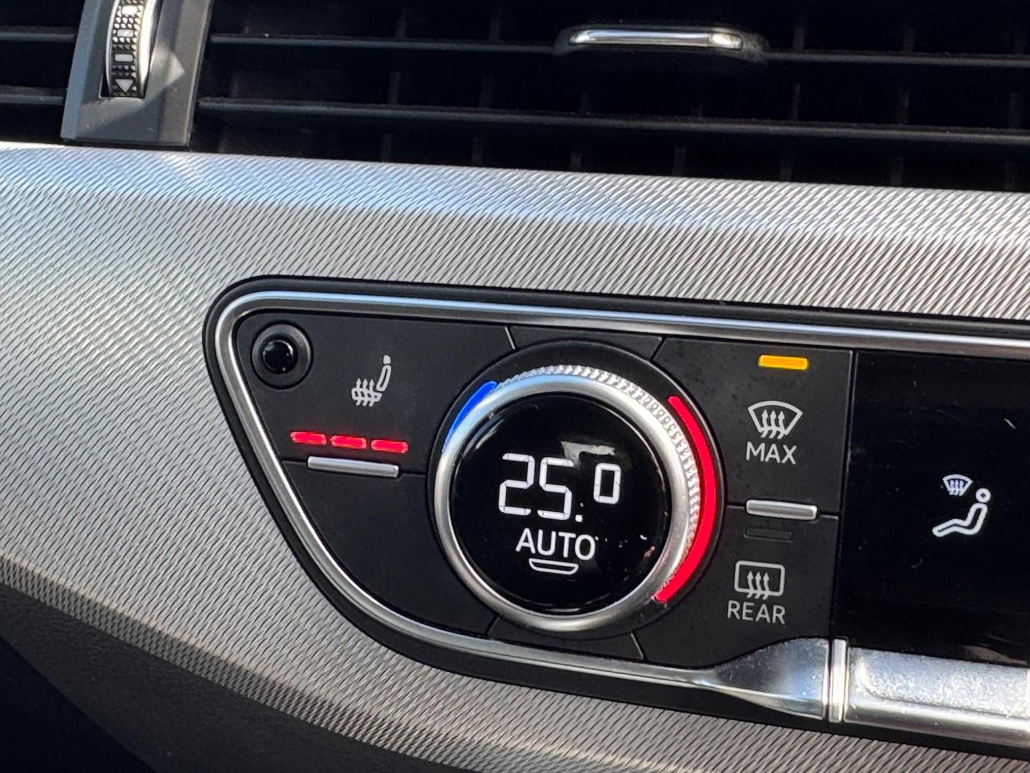 Used Audi A4 Avant 2020 for sale - 77612191: Photo 18