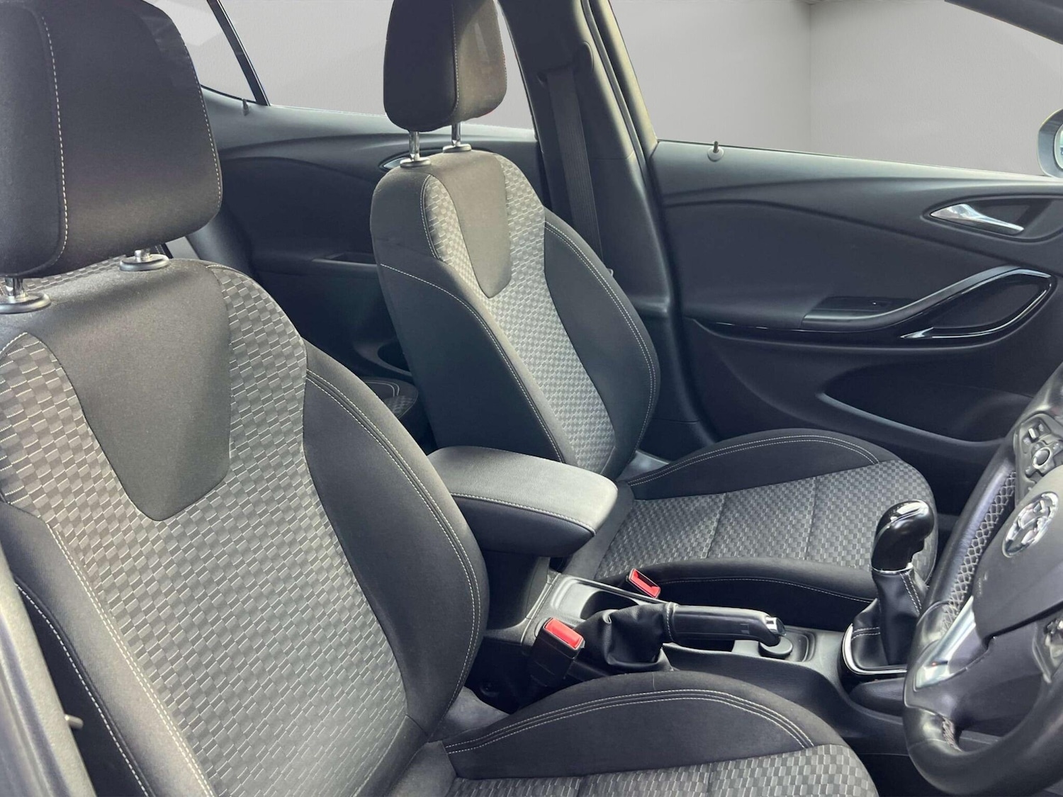 Used Vauxhall Astra 2016 for sale - 77202536: Photo 10