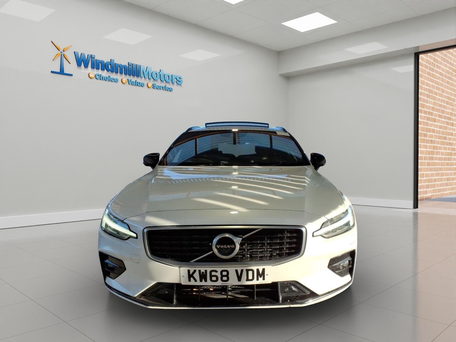 Used Volvo V60 2019 for sale - 77320473: Photo 5