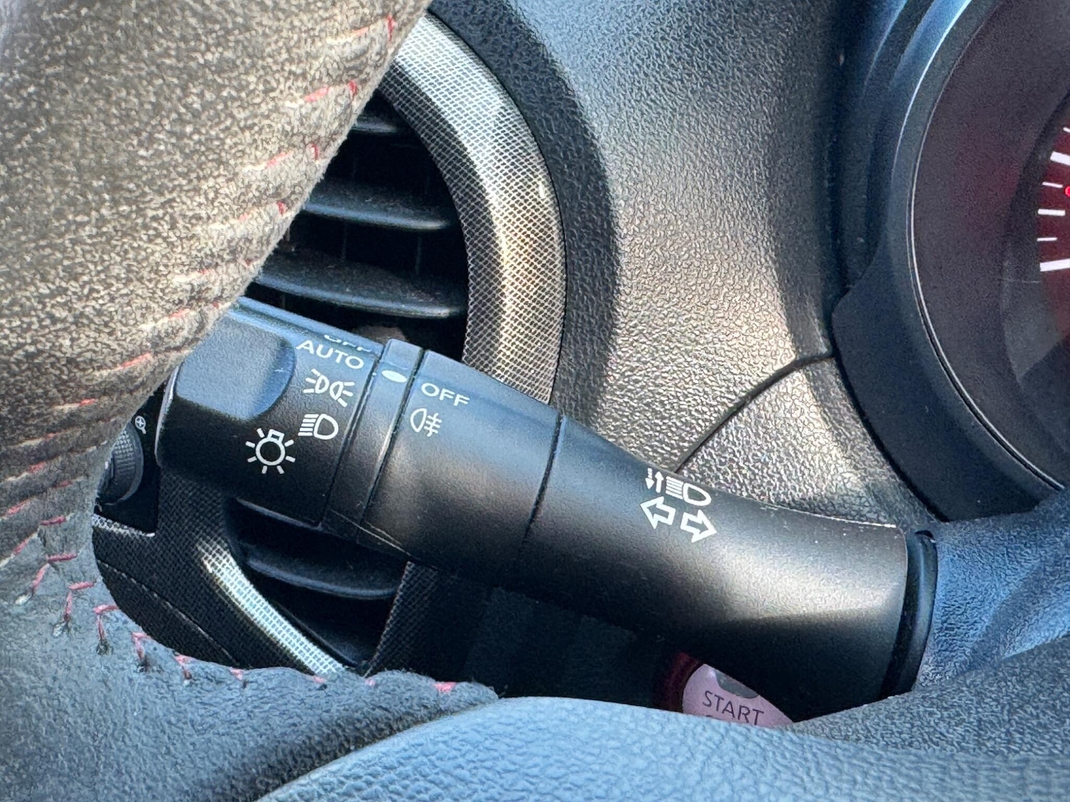 Used Nissan Juke 2016 for sale - 76370286: Photo 26