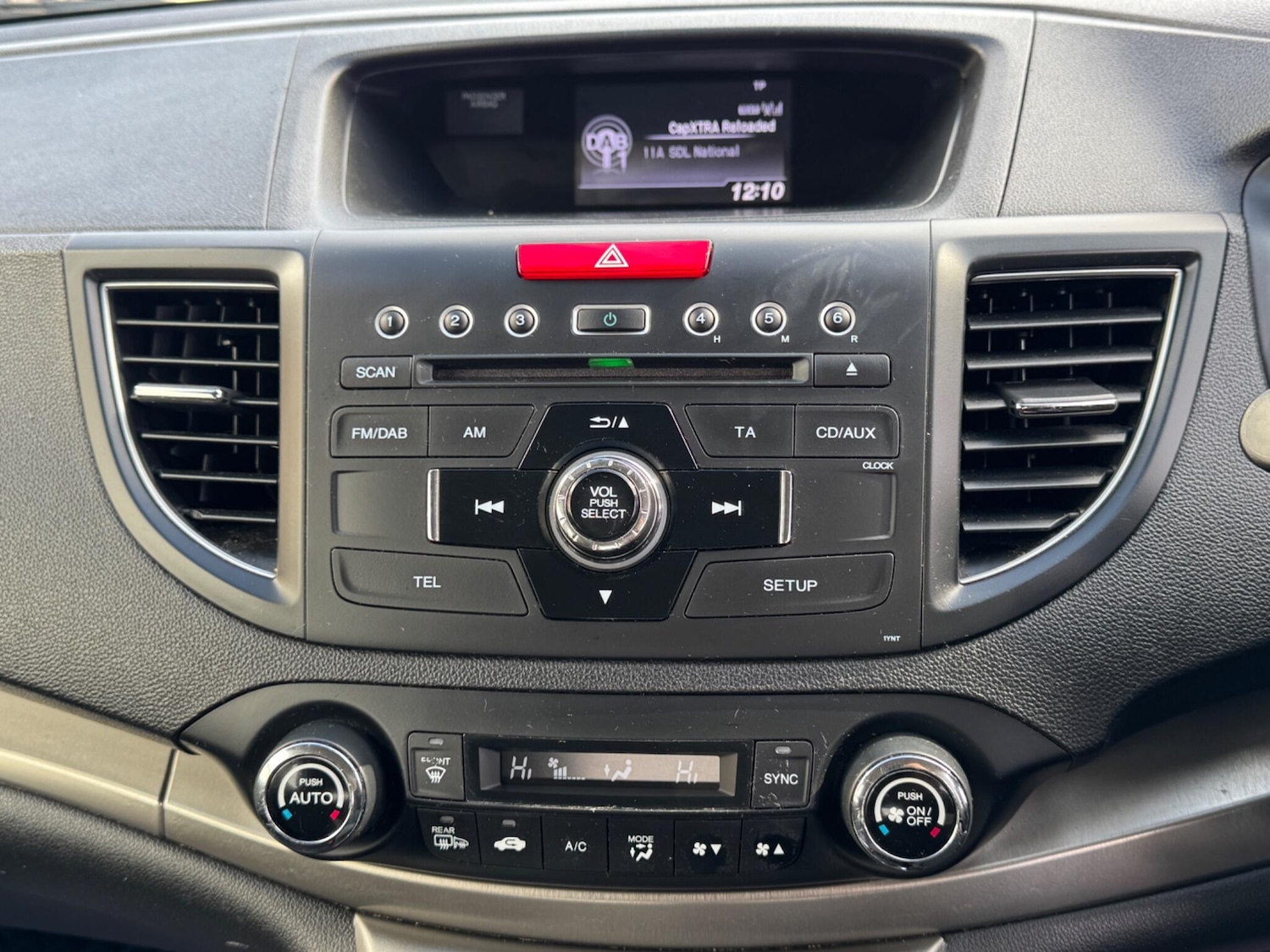 Used Honda CR-V 2014 for sale - 76314424: Photo 13