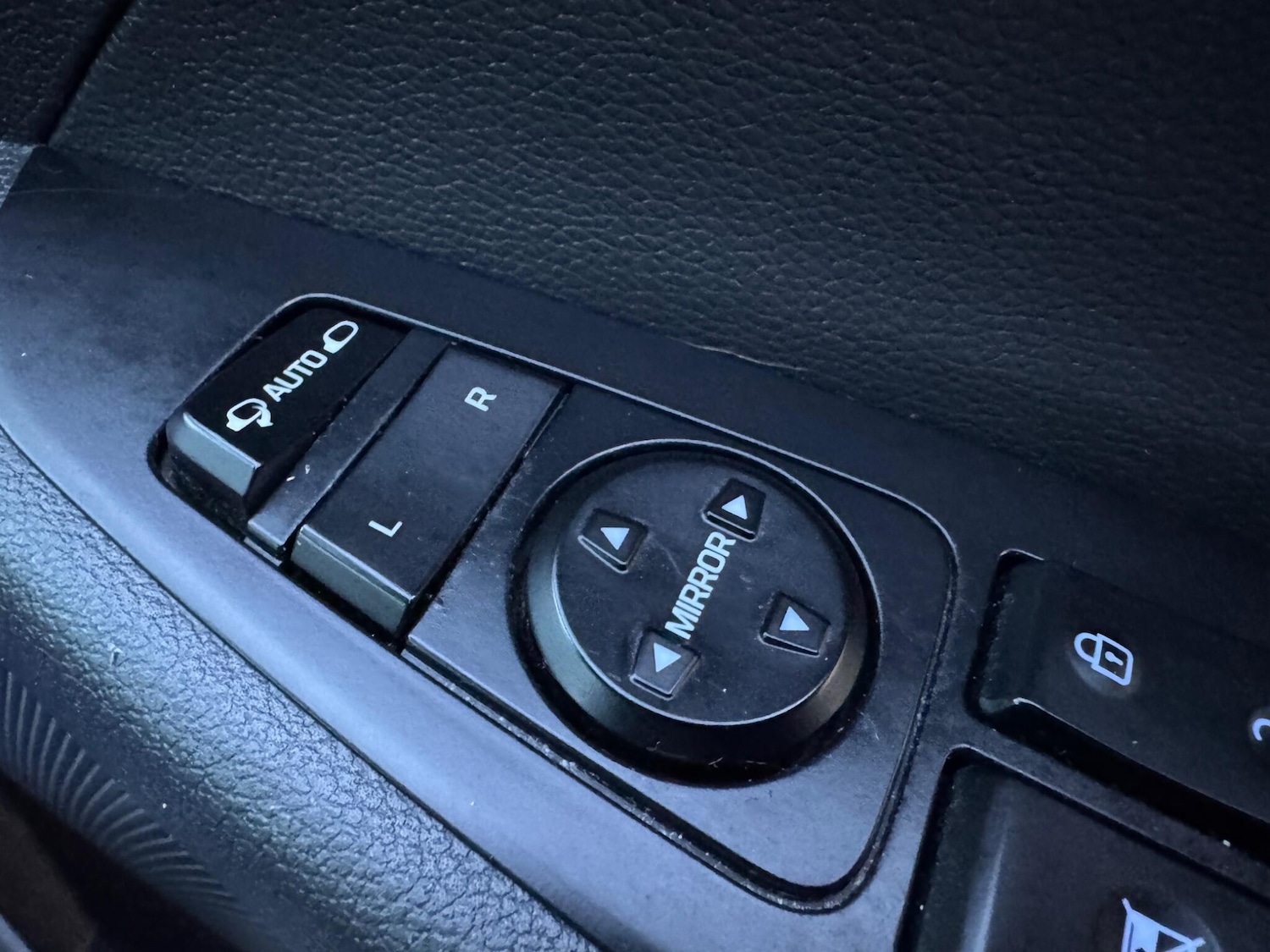 Used Hyundai TUCSON for sale - 77266609: Photo 35