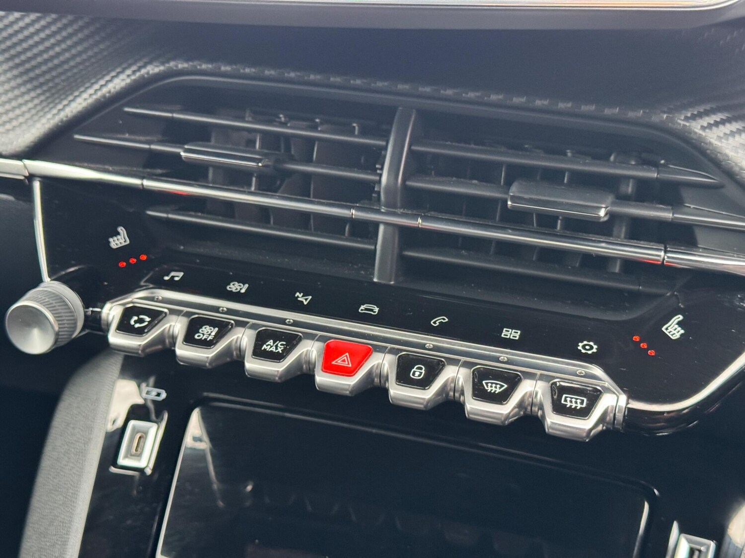 Used Peugeot 2008 2021 for sale - 76283242: Photo 41