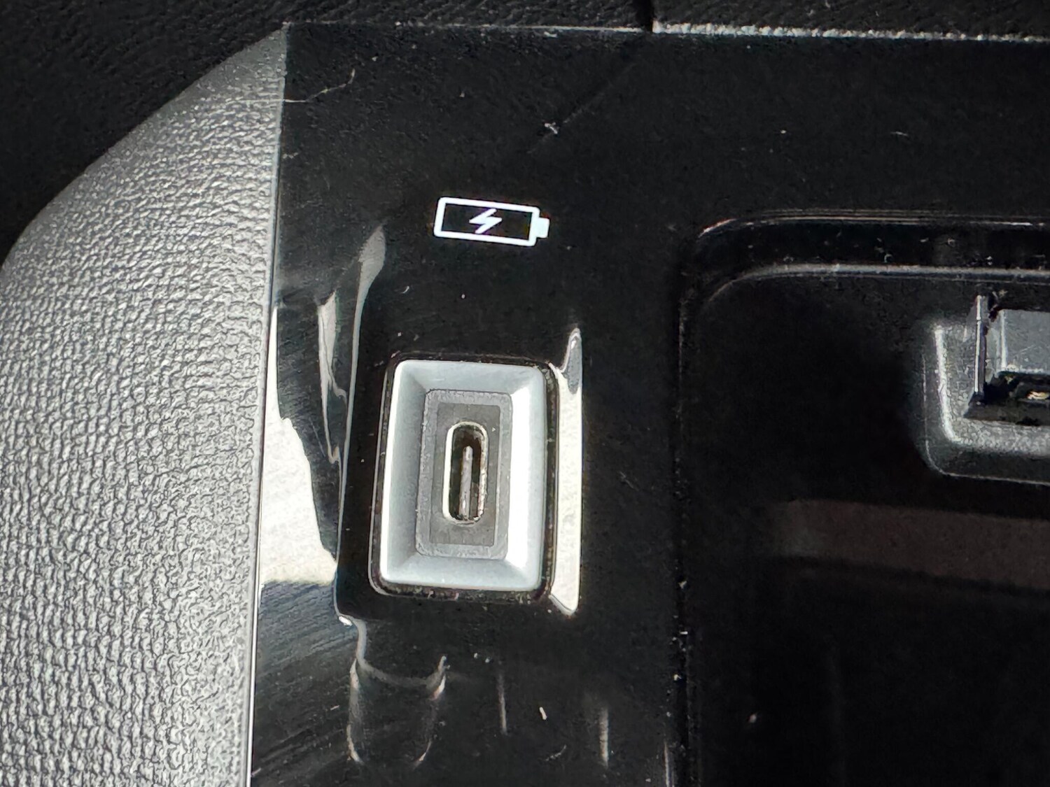 Used Peugeot 2008 2021 for sale - 76283242: Photo 46