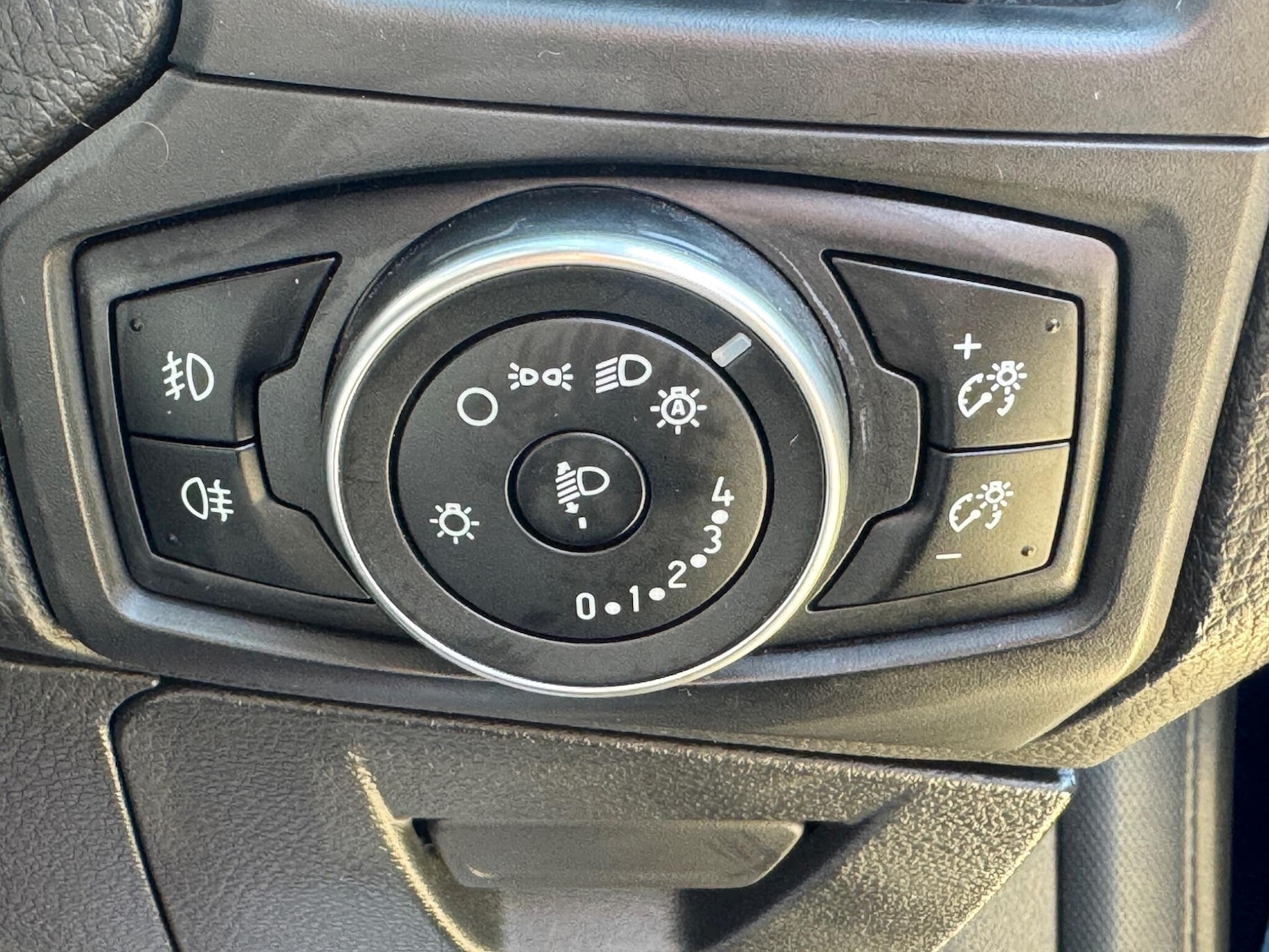 Used Ford Focus 2017 for sale - 76109437: Photo 38