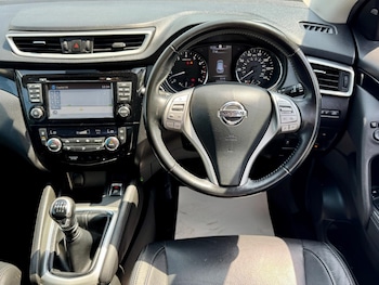 Used Nissan Qashqai 2016 for sale - 78728573: Photo