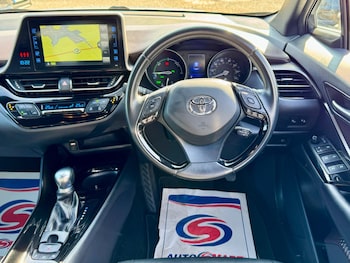 Used Toyota C-HR 2018 for sale - 75720596: Photo