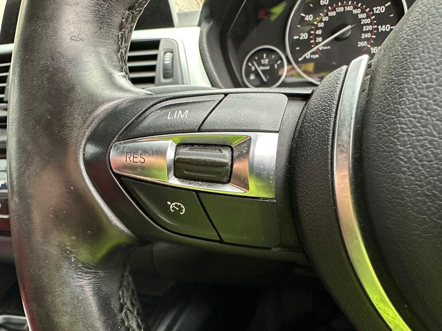 Used BMW 3 Series 2015 for sale - 77549931: Photo 17