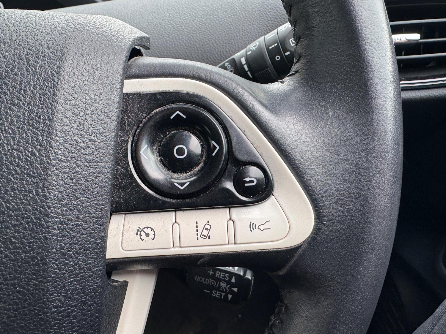 Used Toyota Prius 2017 for sale - 77737825: Photo 24