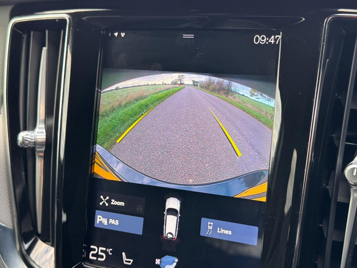 Used Volvo V60 for sale - 77908613: Photo 16