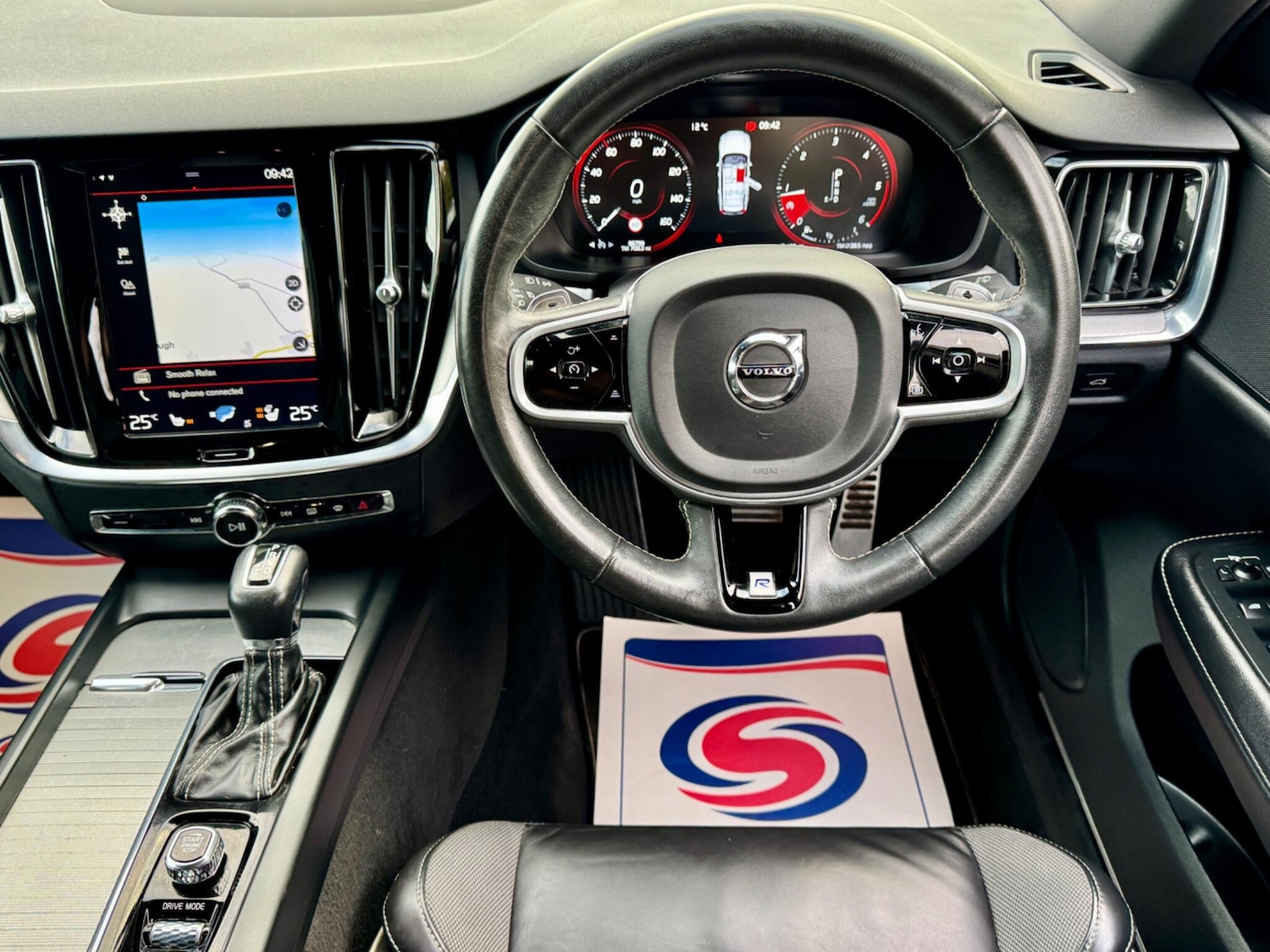 Used Volvo V60 for sale - 77908613: Photo 2