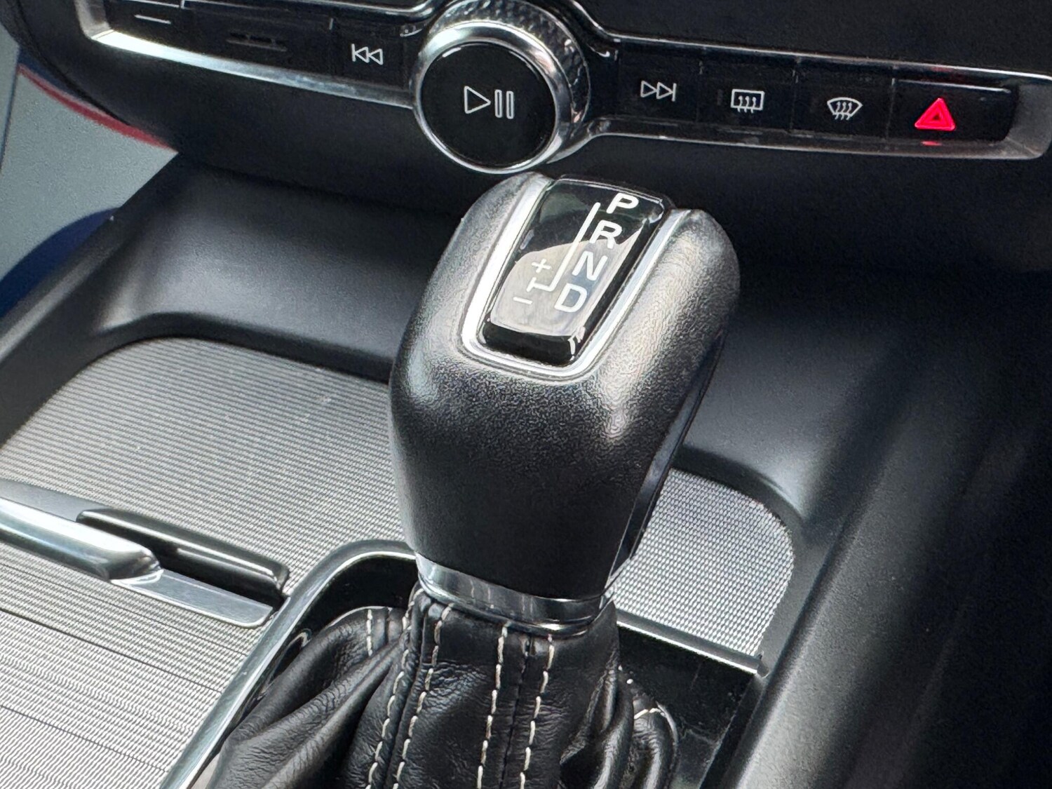 Used Volvo V60 for sale - 77908613: Photo 41