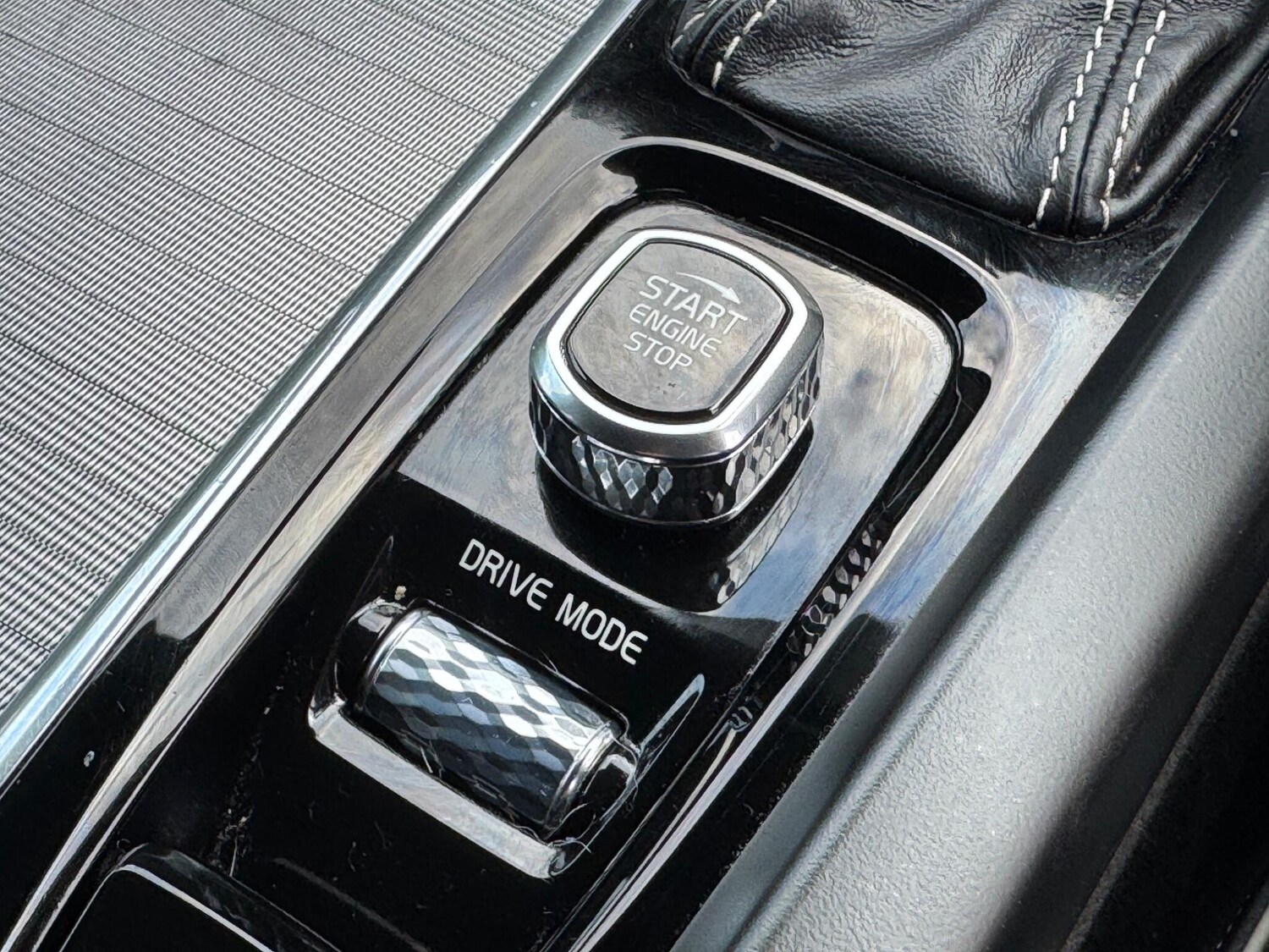 Used Volvo V60 for sale - 77908613: Photo 42