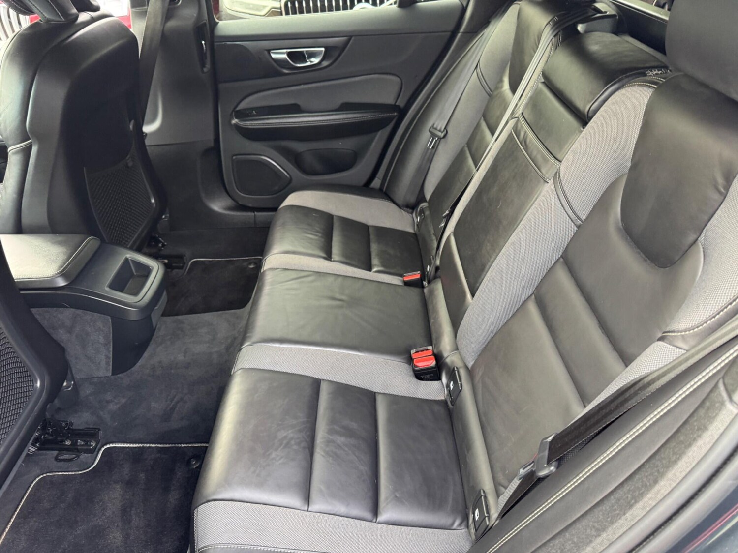 Used Volvo V60 for sale - 77908613: Photo 53