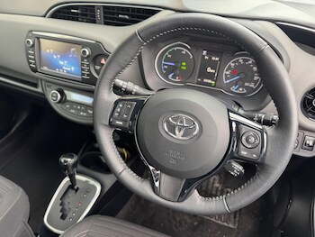 Used Toyota Yaris 2018 for sale - 78335487: Photo