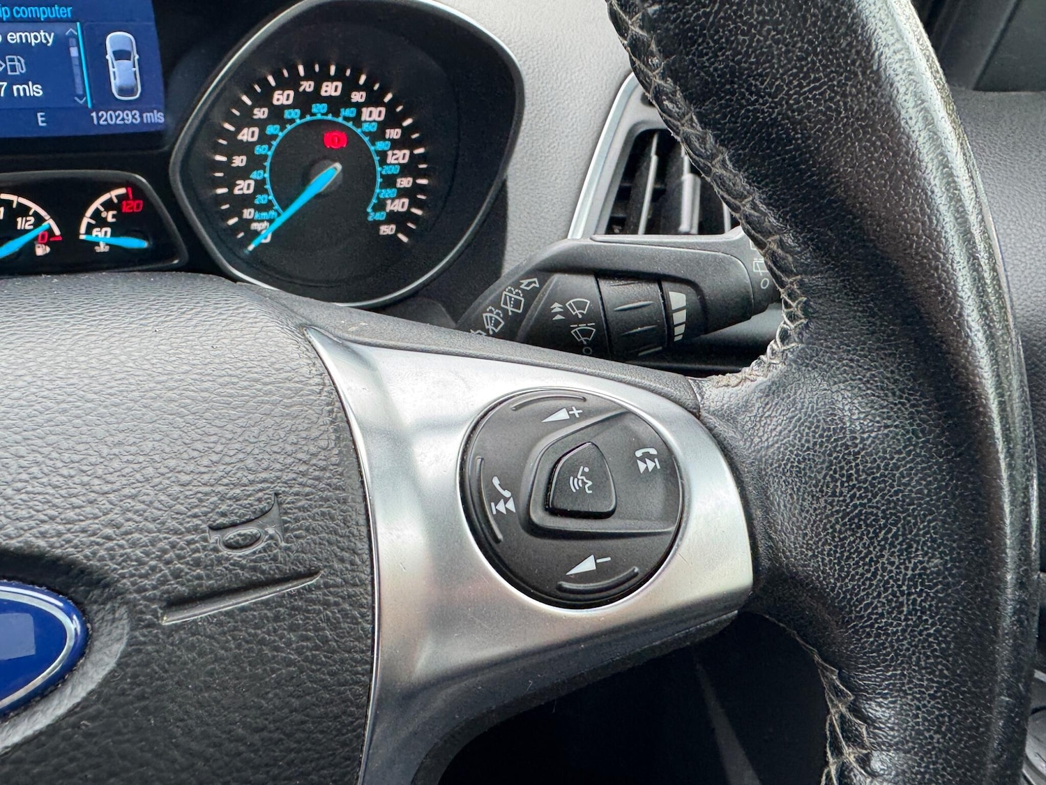 Used Ford Kuga 2013 for sale - 76644637: Photo 27