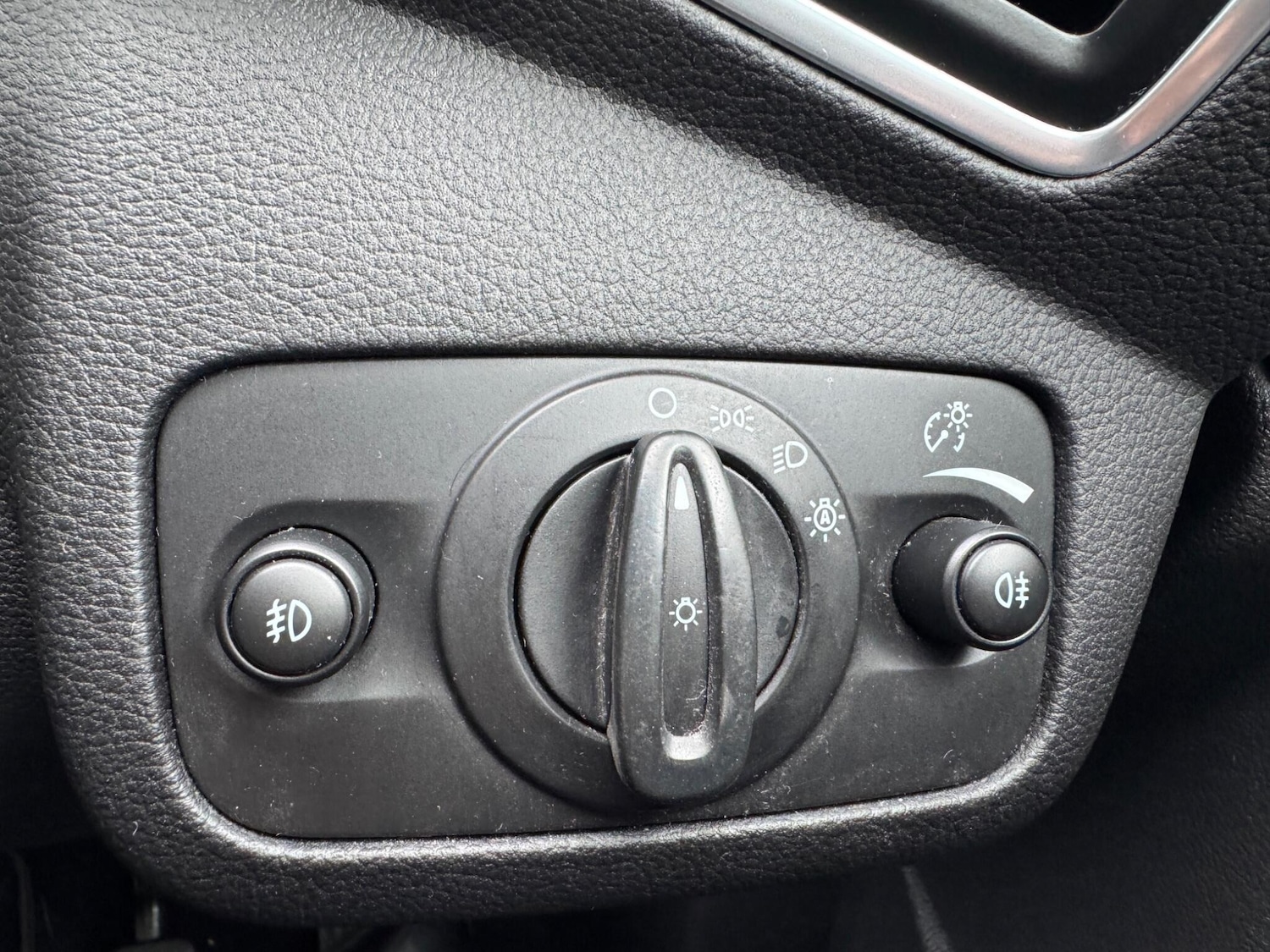 Used Ford Kuga 2013 for sale - 76644637: Photo 28