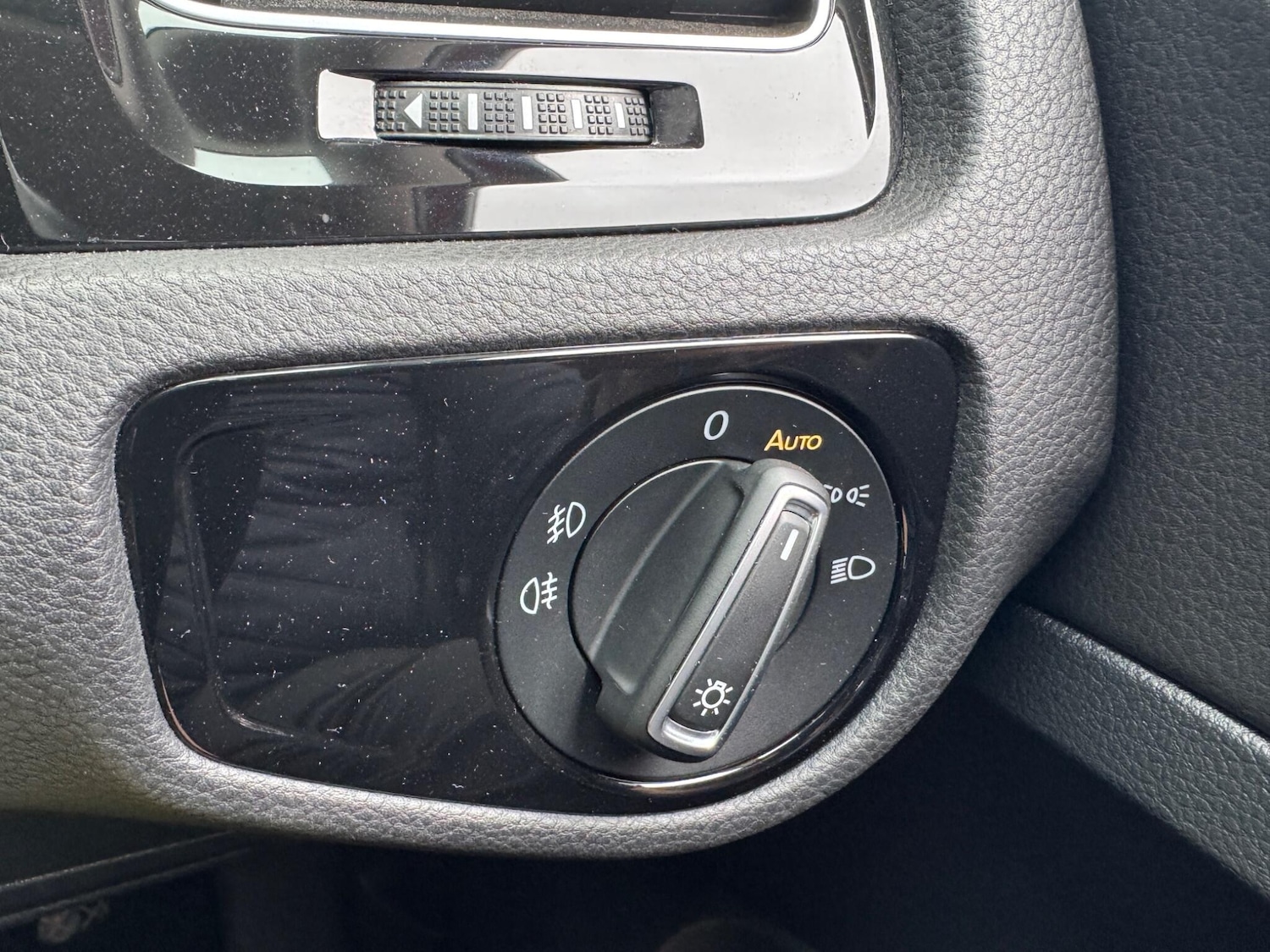 Used Volkswagen Golf 2018 for sale - 78047188: Photo 36