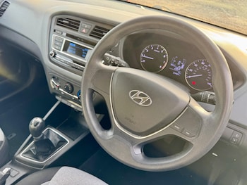 Used Hyundai i20 2016 for sale - 75940914: Photo
