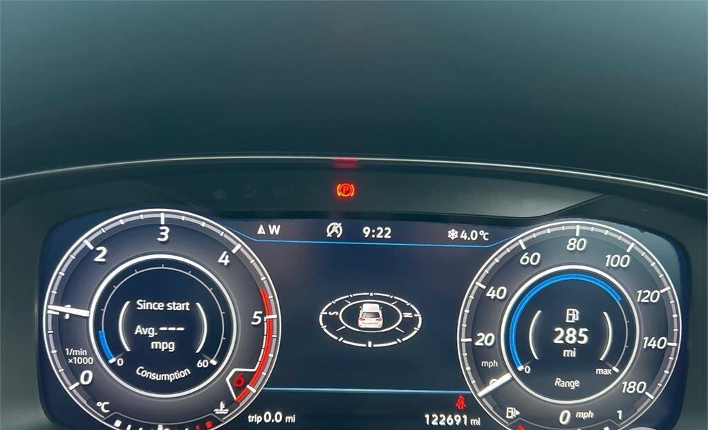 Used Volkswagen Golf 2017 for sale - 77469200: Photo 10