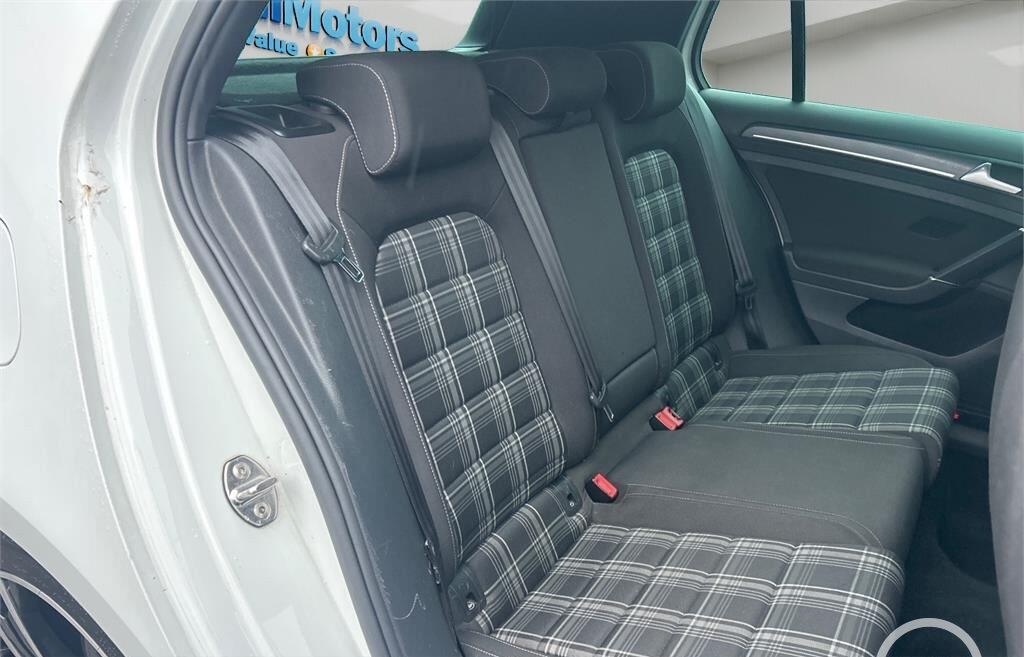 Used Volkswagen Golf 2017 for sale - 77469200: Photo 11