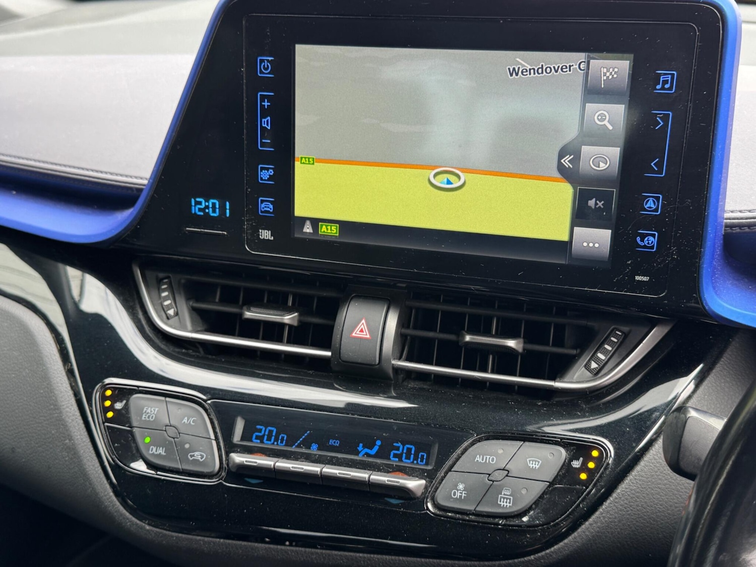 Used Toyota C-HR 2017 for sale - 77387414: Photo 11