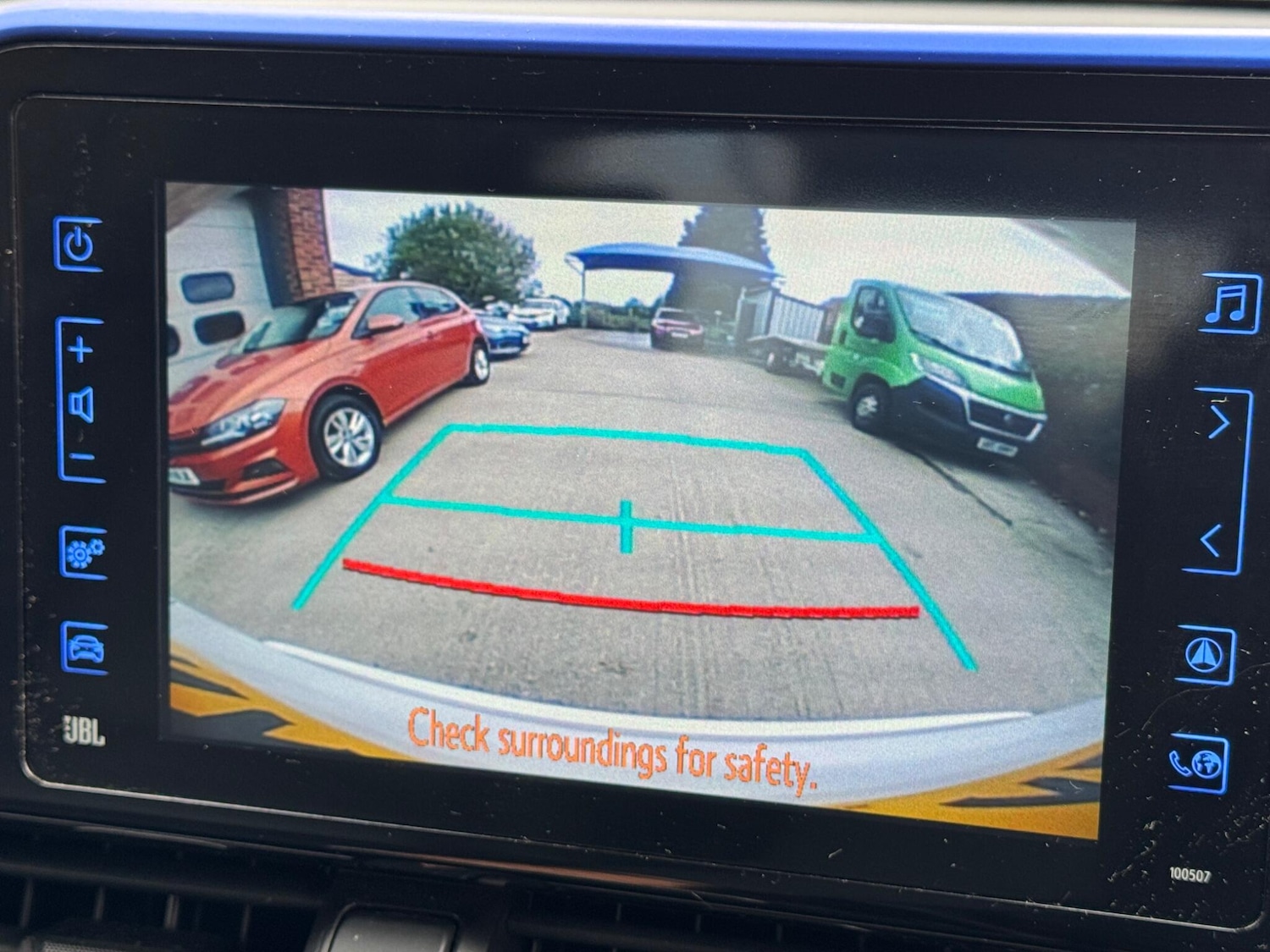 Used Toyota C-HR 2017 for sale - 77387414: Photo 12