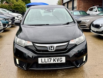 Used Honda Jazz 2017 for sale - 76137447: Photo 4