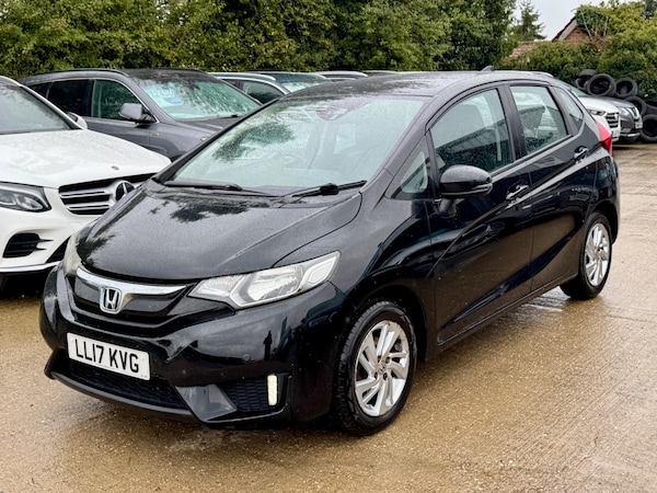 Used Honda Jazz 2017 for sale - 76137447: Photo 5