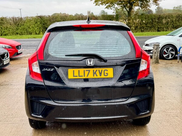 Used Honda Jazz 2017 for sale - 76137447: Photo 7