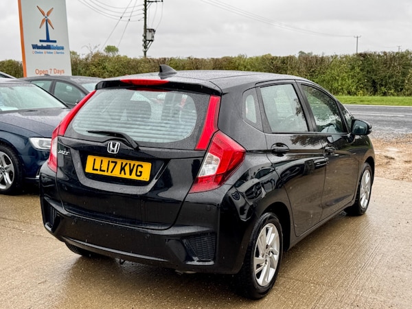 Used Honda Jazz 2017 for sale - 76137447: Photo 8