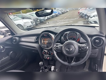 Used MINI Hatch 2015 for sale - 76446636: Photo