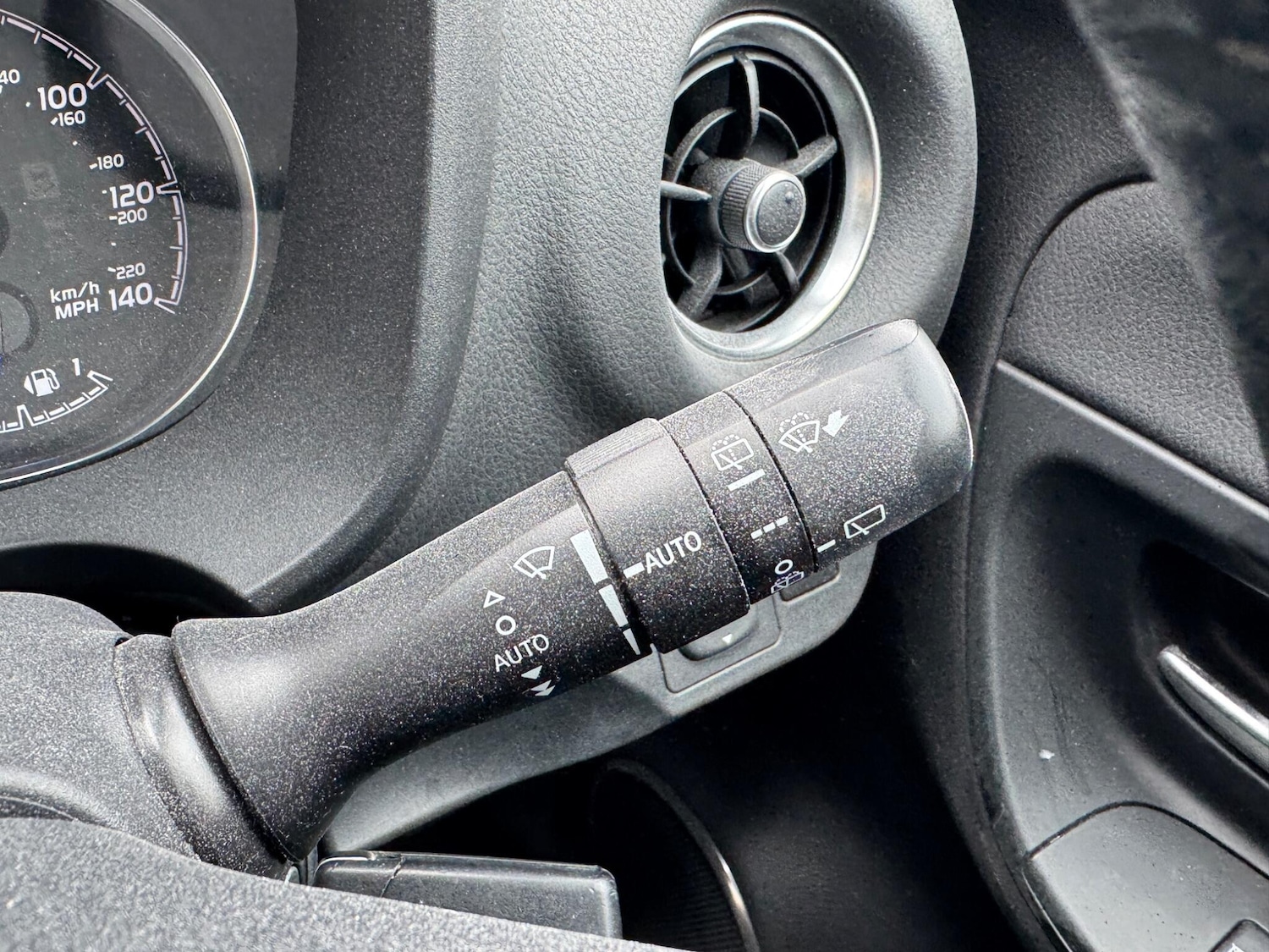 Used Toyota Yaris 2019 for sale - 77695930: Photo 20