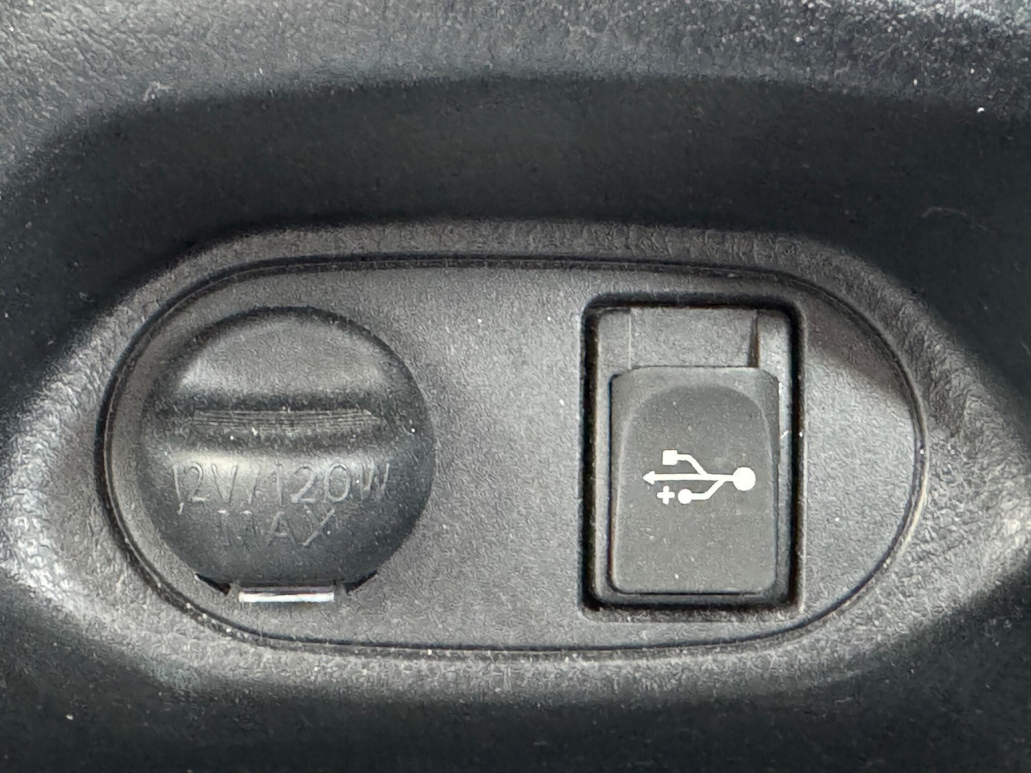 Used Toyota Yaris 2019 for sale - 77695930: Photo 21