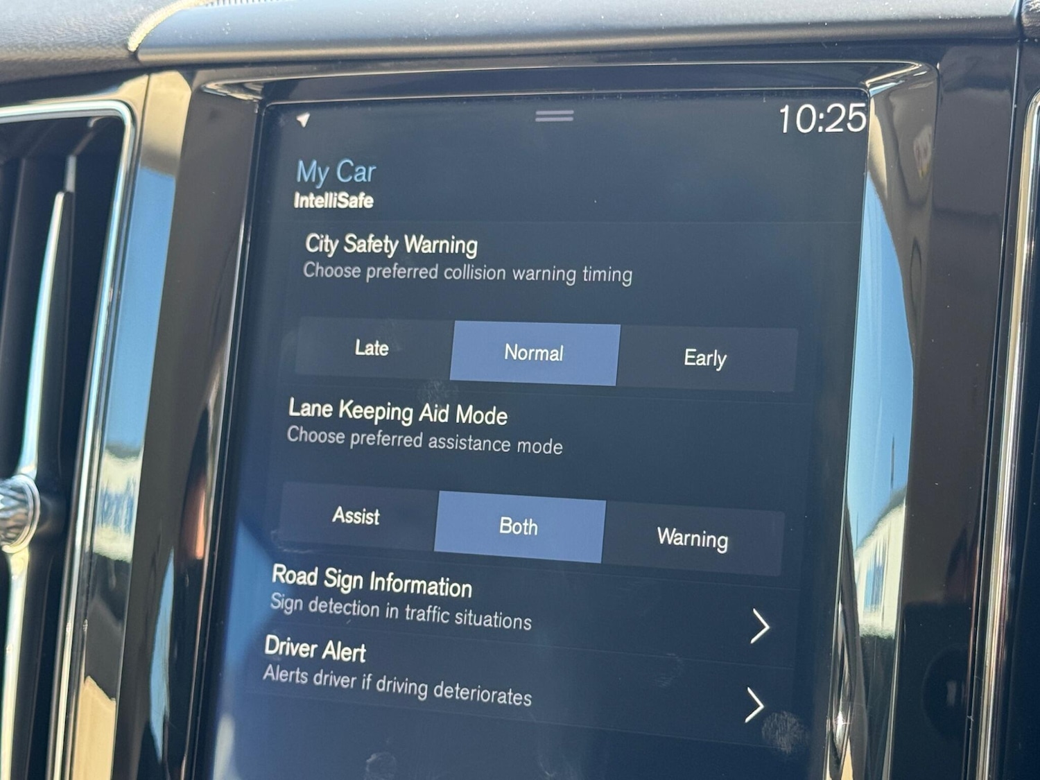 Used Volvo XC60 2018 for sale - 78127906: Photo 25