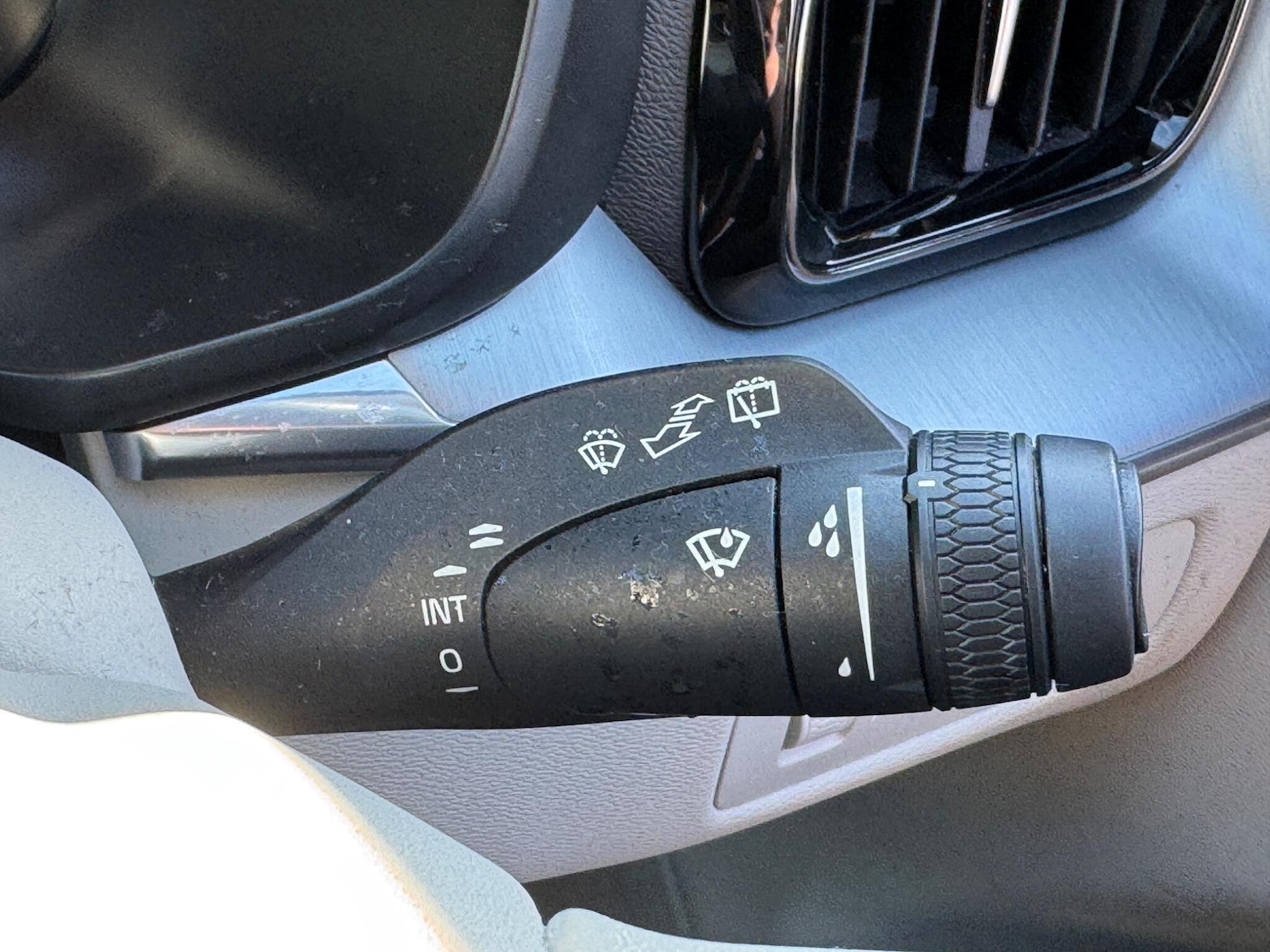 Used Volvo XC60 2018 for sale - 78127906: Photo 35