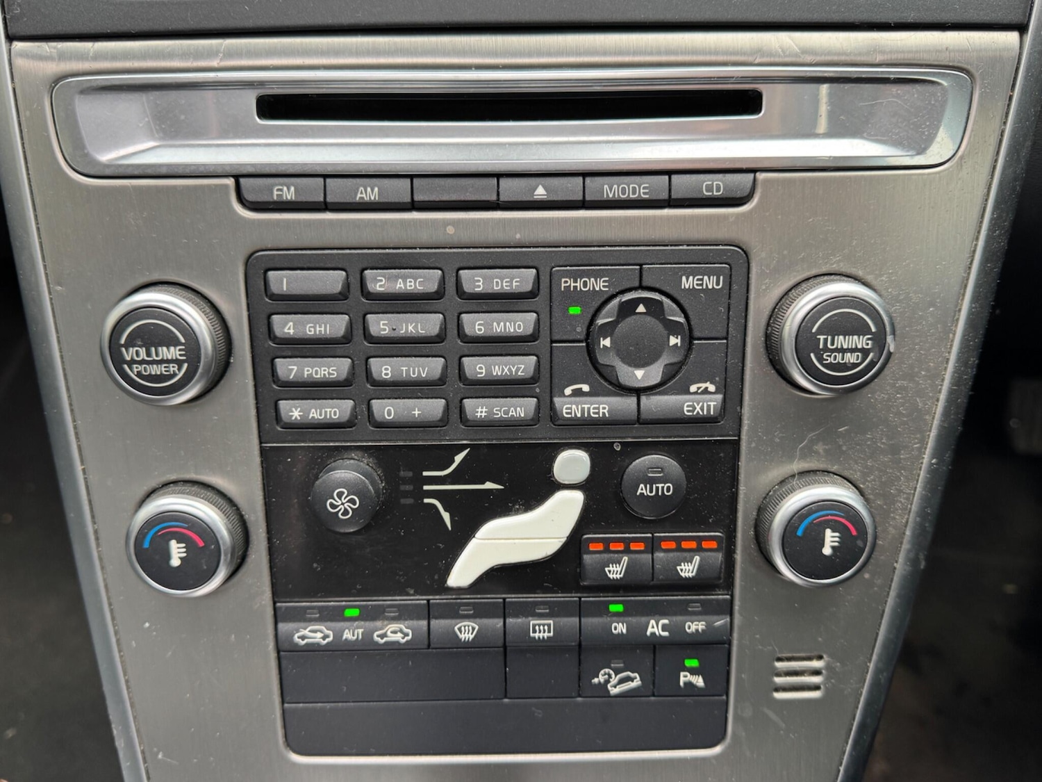 Used Volvo XC60 2009 for sale - 78204250: Photo 12