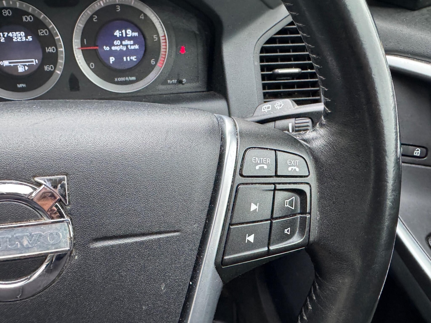 Used Volvo XC60 2009 for sale - 78204250: Photo 14