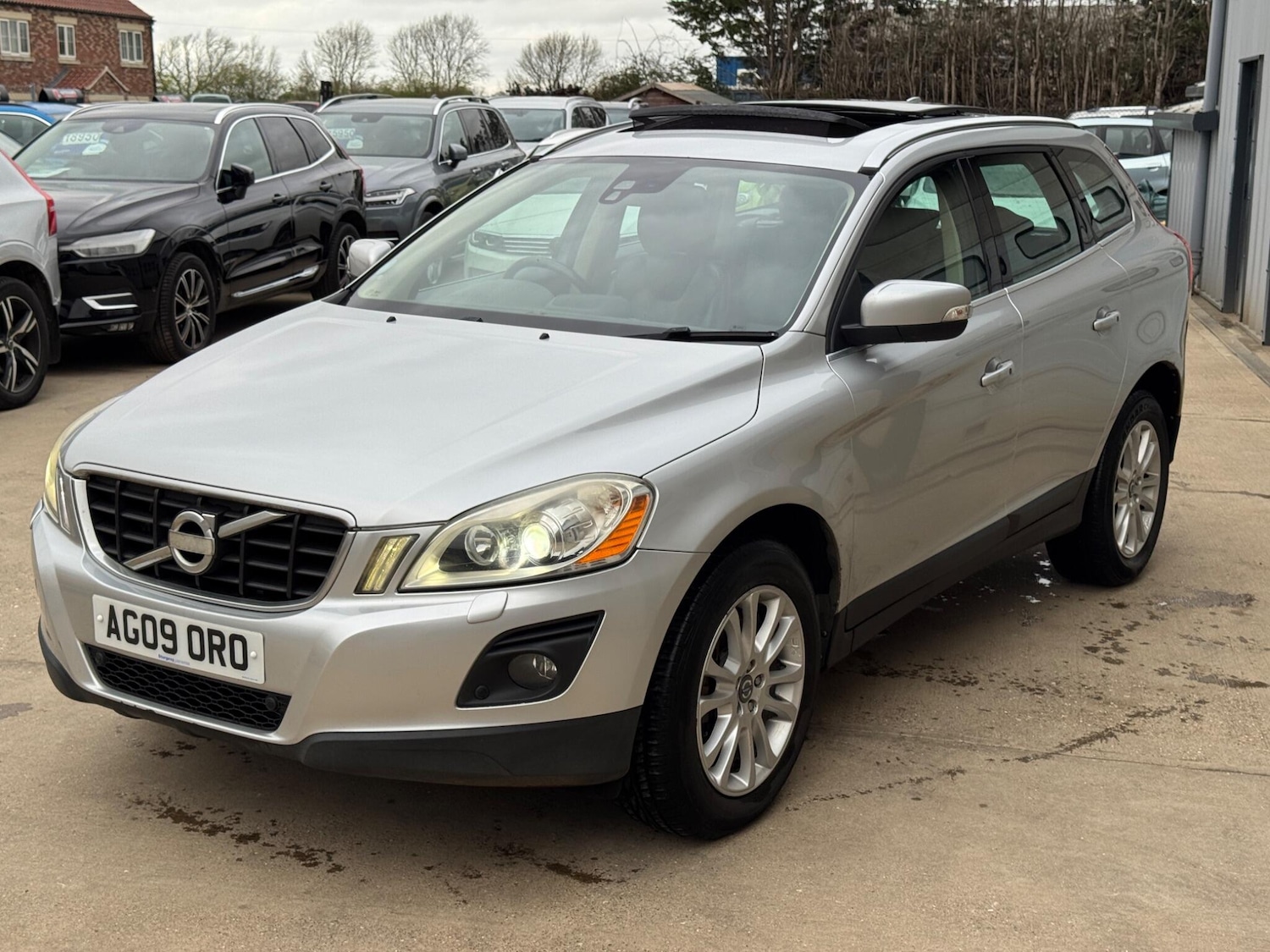 Used Volvo XC60 2009 for sale - 78204250: Photo 6