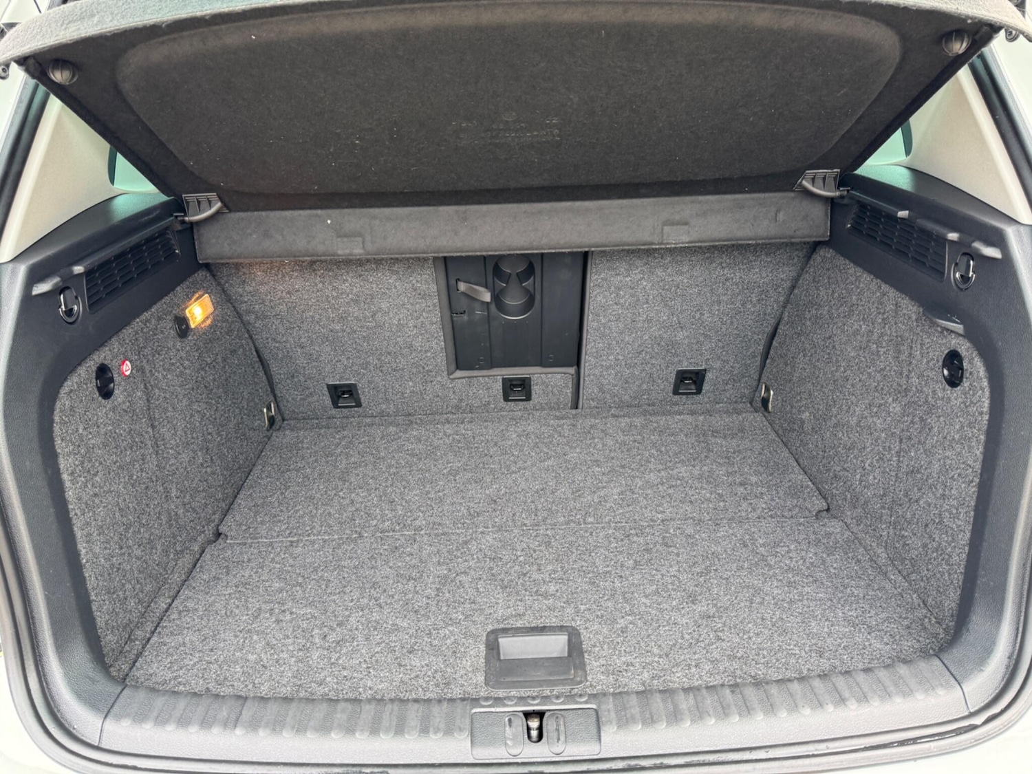 Used Volkswagen Tiguan 2016 for sale - 76349652: Photo 42