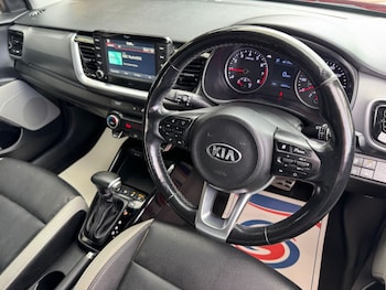 Used Kia Stonic 2019 for sale - 79577241: Photo