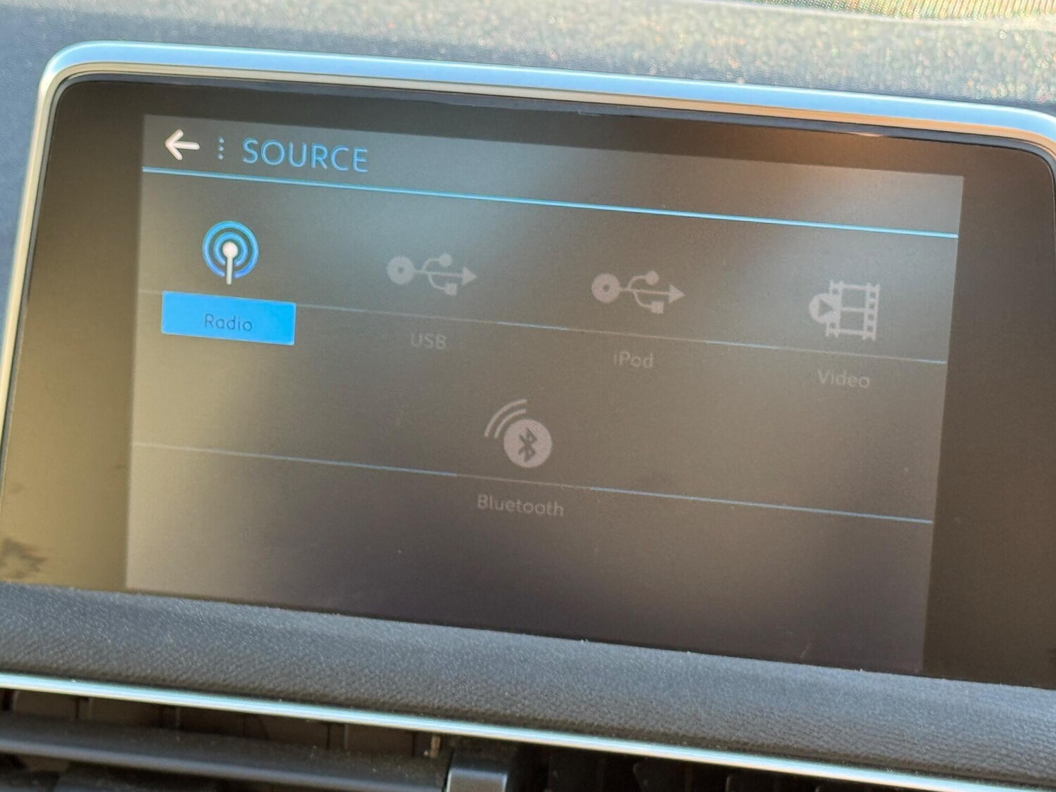 Used Peugeot 3008 2017 for sale - 76866533: Photo 22