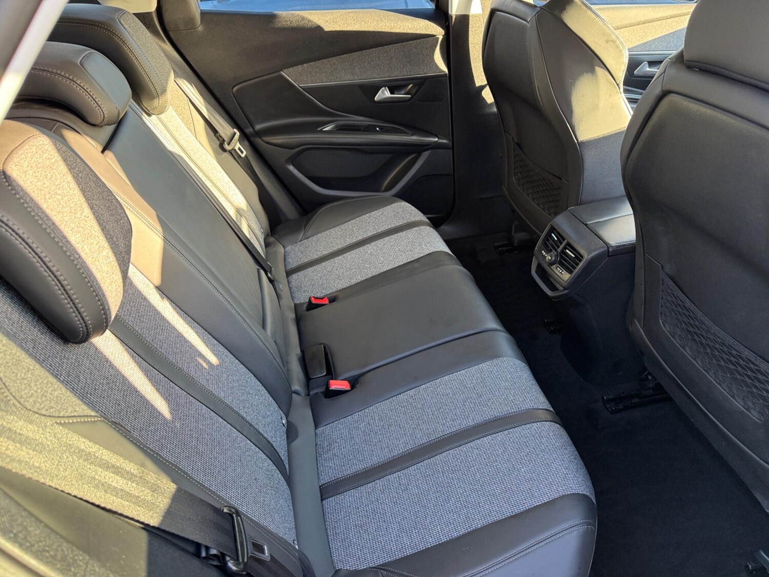 Used Peugeot 3008 2017 for sale - 76866533: Photo 47